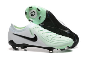 Nike Phantom Luna