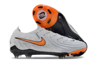 Nike Phantom Luna