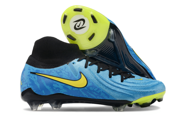 Nike Phantom Luna
