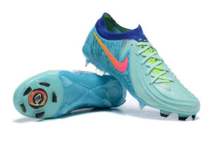 Nike Phantom Luna